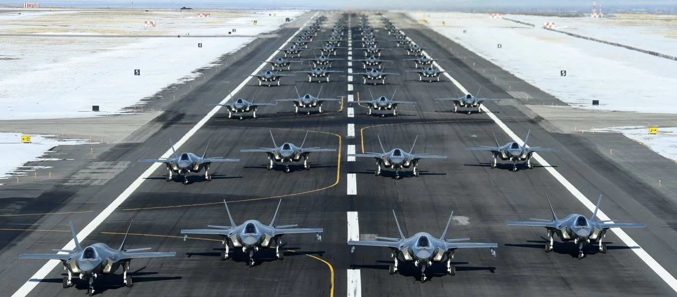 ΗΠΑ: Επίδειξη δύναμης προς Ιράν με 50 F-35 έτοιμα να απογειωθούν - USAF: «Είμαστε ετοιμοπόλεμοι»